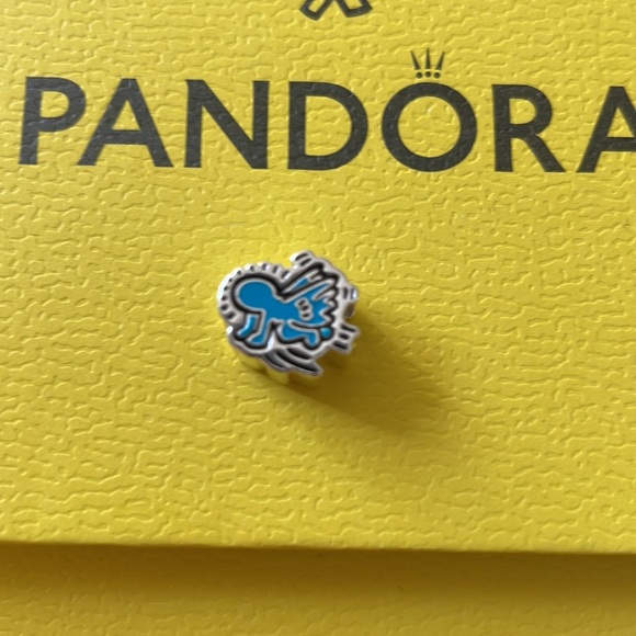 Keith Haring™ x Pandora Radiant Angel Charm - Picture 2 of 5